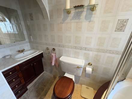 Newbank Chase, Oldham, Image 27