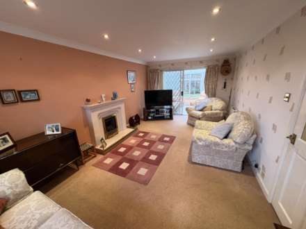 Newbank Chase, Oldham, Image 4