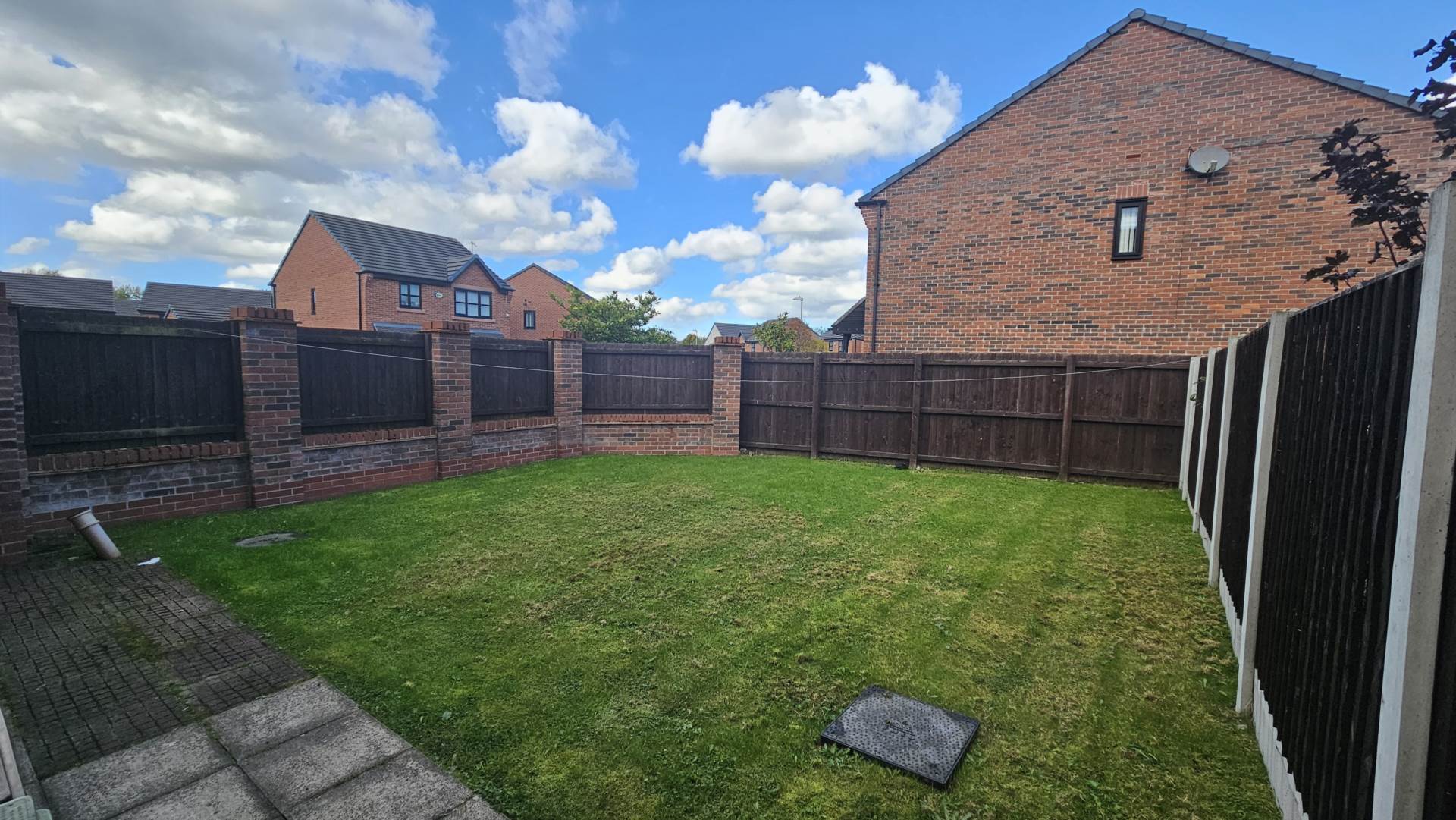 Garden Cresent, Manchester, Image 20