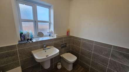 Garden Cresent, Manchester, Image 16