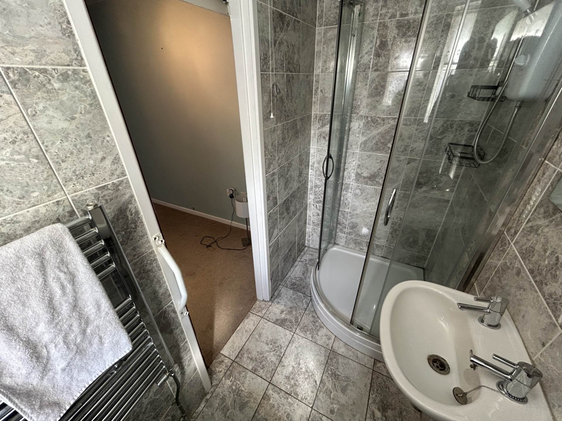 32 Kensington Avenue, Oldham, OL9 0NL, Image 13