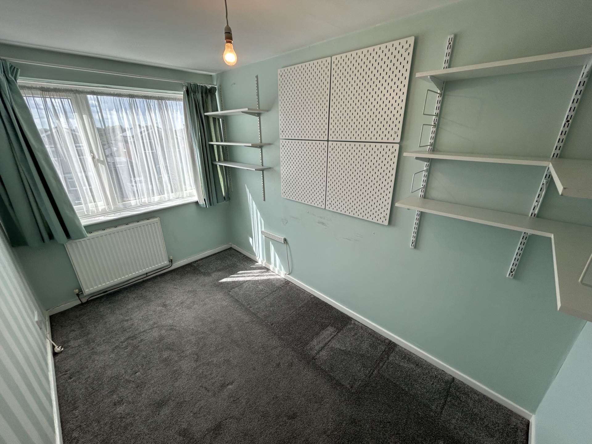 32 Kensington Avenue, Oldham, OL9 0NL, Image 17