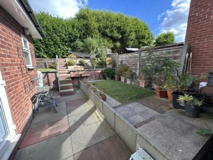 32 Kensington Avenue, Oldham, OL9 0NL, Image 2