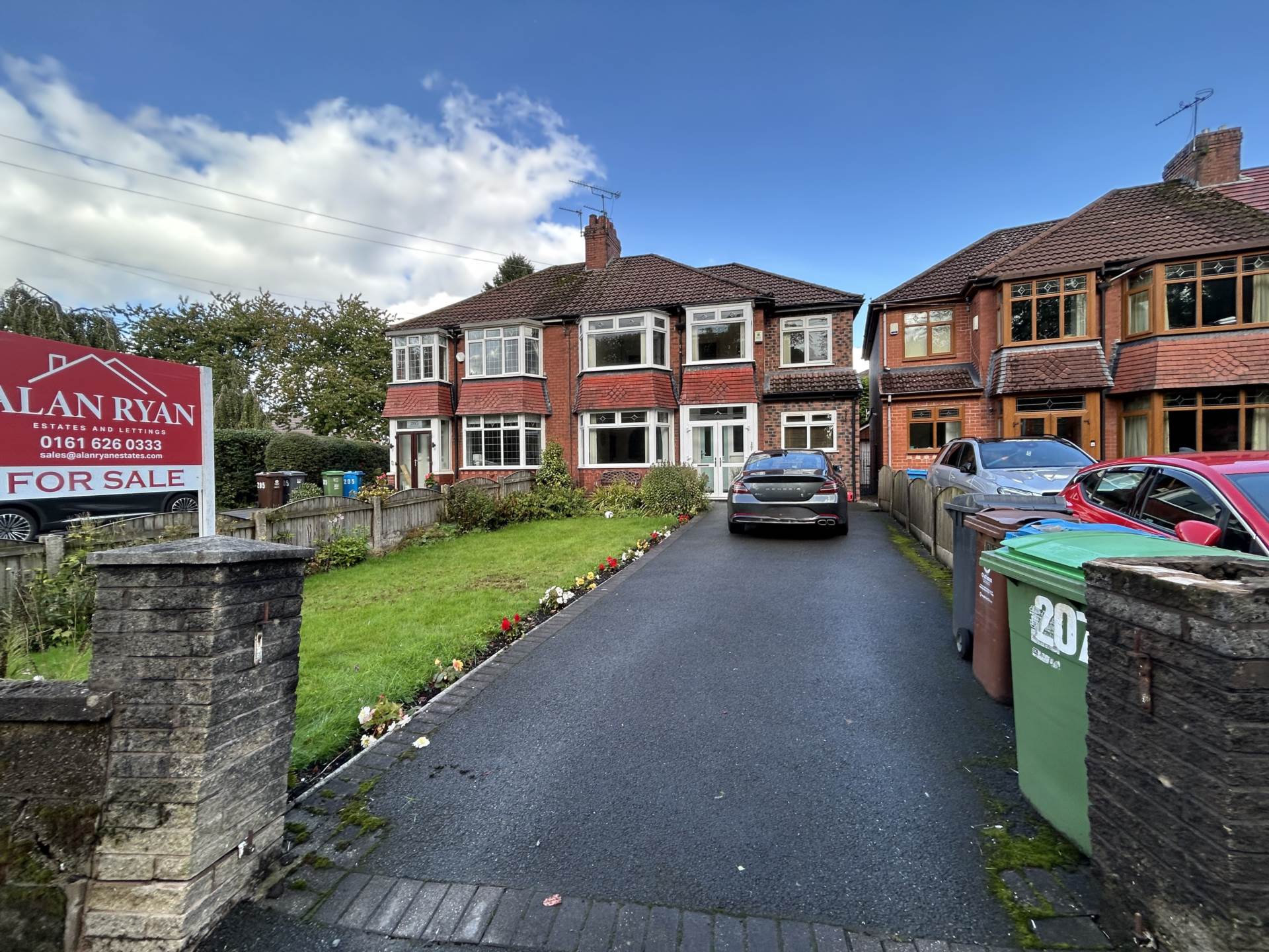 Foxdenton Lane, Manchester, Image 1