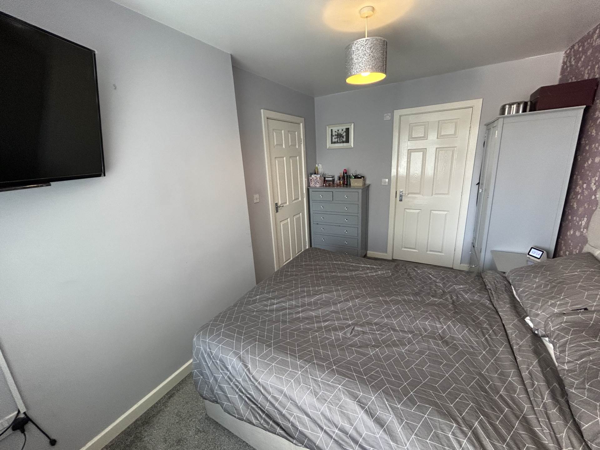 Bowling Green Close, Oldham, Image 11