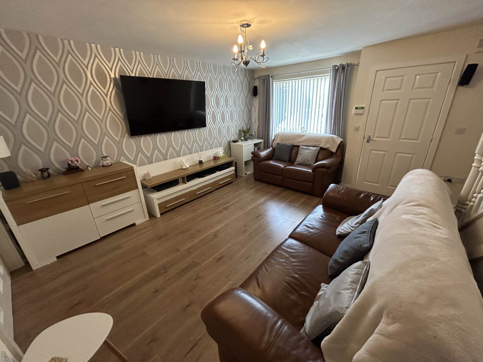 Bowling Green Close, Oldham, Image 5