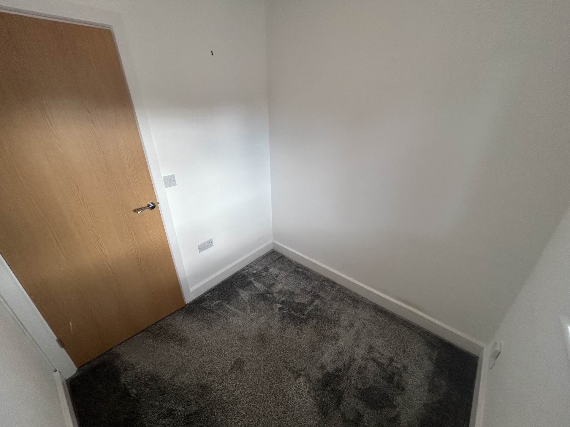 Old Manor Farm Close, Lees, Image 13