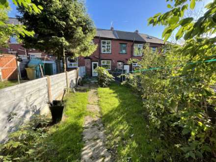 Fir Tree Avenue, Oldham, Image 10