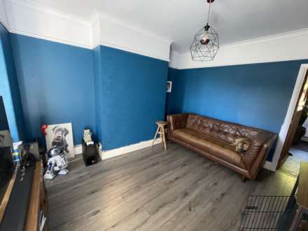 Fir Tree Avenue, Oldham, Image 2