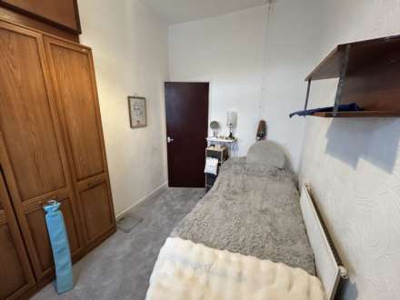 36 Denton Lane, Oldham, OL9 8PU, Image 15