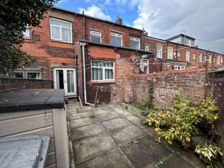 36 Denton Lane, Oldham, OL9 8PU, Image 19