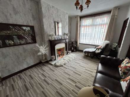 36 Denton Lane, Oldham, OL9 8PU, Image 4