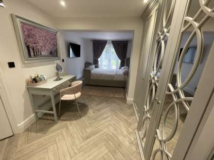 20 Lindale Avenue, Chadderton, OL9 9DW, Image 11
