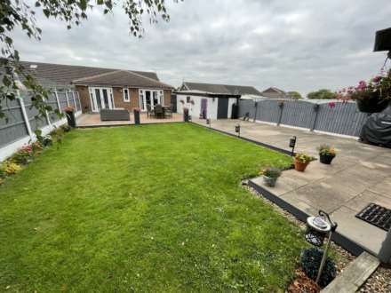 20 Lindale Avenue, Chadderton, OL9 9DW, Image 19