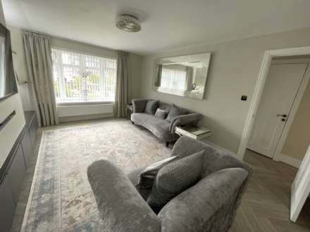 20 Lindale Avenue, Chadderton, OL9 9DW, Image 6