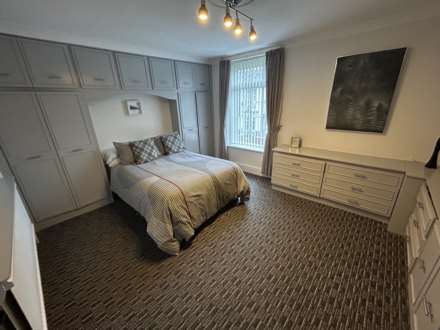 35 Queens Road, Oldham, OL9 9HR, Image 12