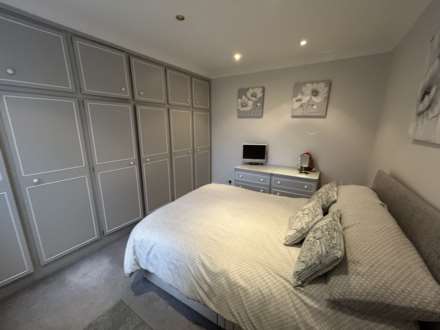 35 Queens Road, Oldham, OL9 9HR, Image 14