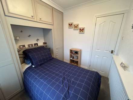 35 Queens Road, Oldham, OL9 9HR, Image 17