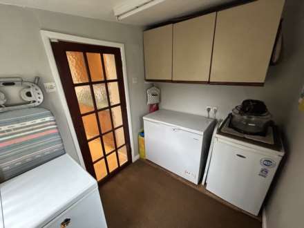 35 Queens Road, Oldham, OL9 9HR, Image 18