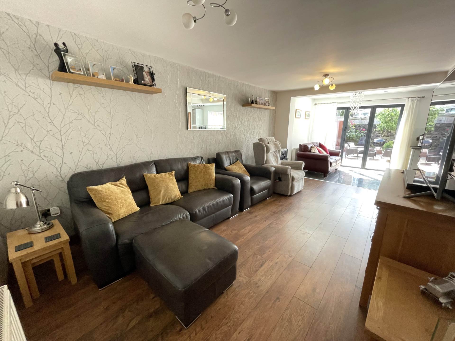33 Chichester Crescent, Chadderton, Oldham, OL9 0RW, Image 3