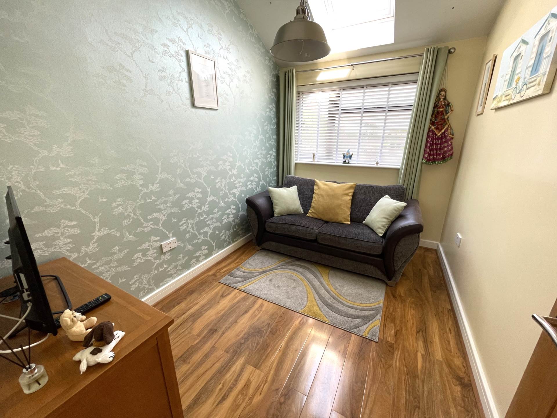 33 Chichester Crescent, Chadderton, Oldham, OL9 0RW, Image 9