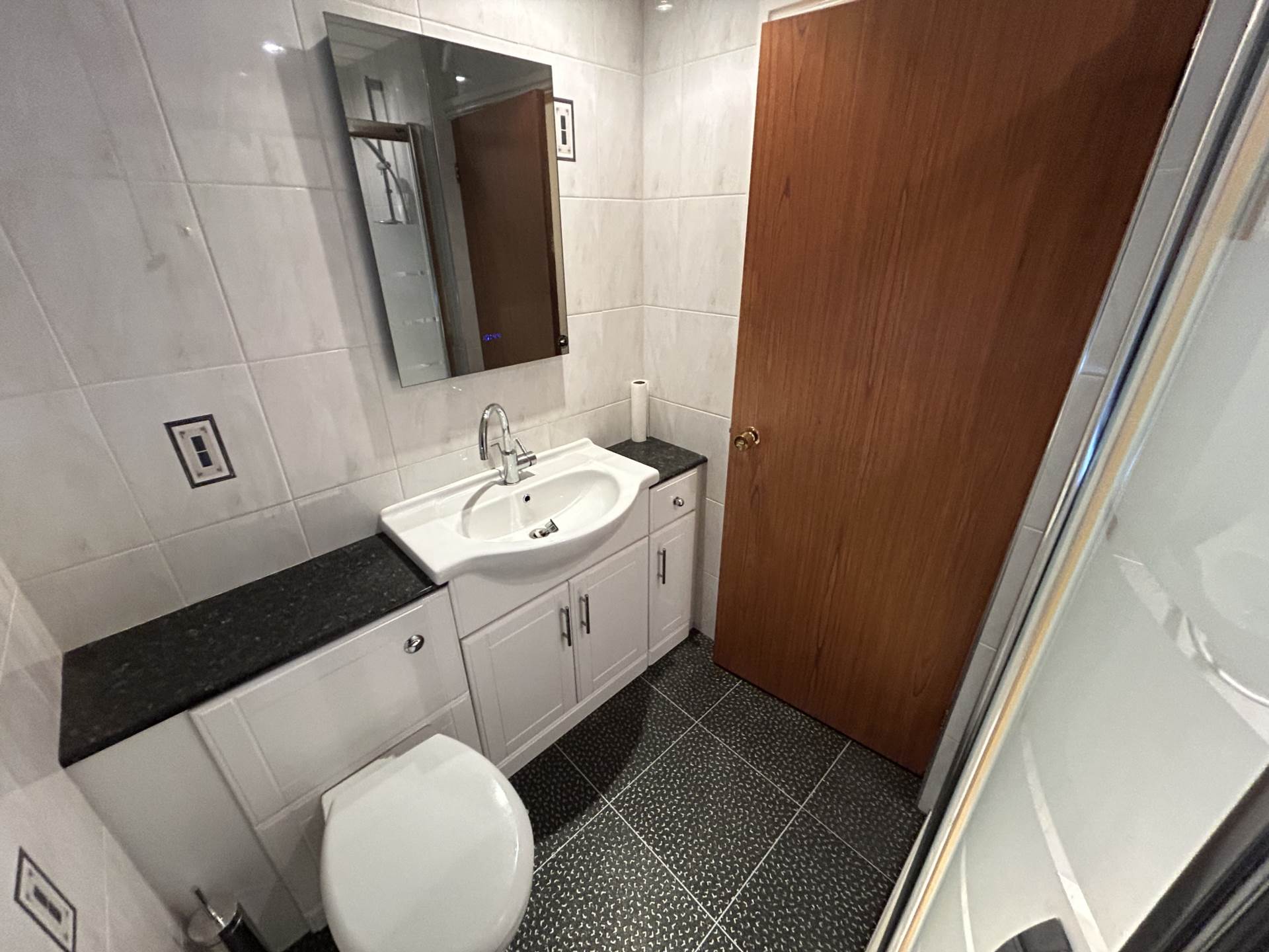 58 Phyllis Street, Manchester, M24 2AQ, Image 18