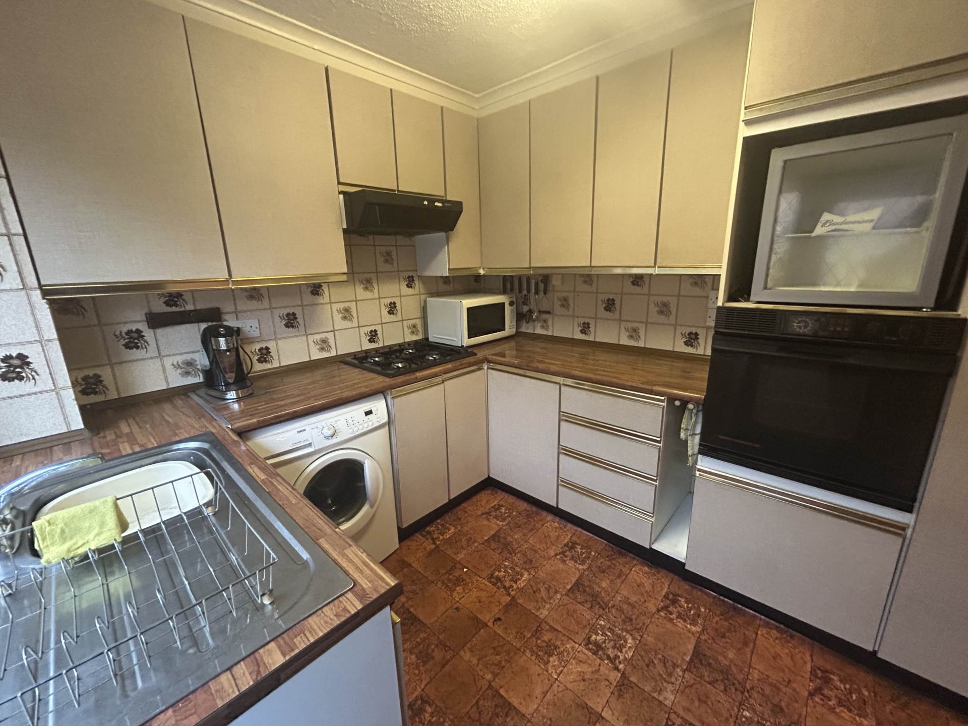 58 Phyllis Street, Manchester, M24 2AQ, Image 4