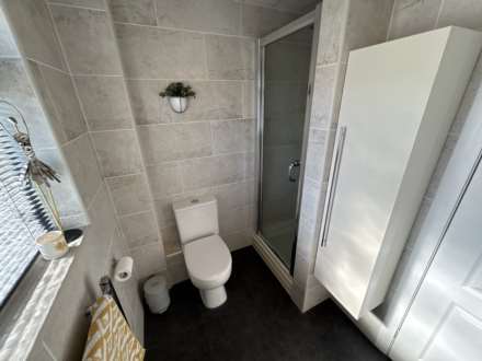 2 Pinewood, Chadderton, OL9 9TS, Image 24