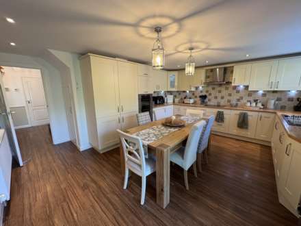 2 Pinewood, Chadderton, OL9 9TS, Image 9