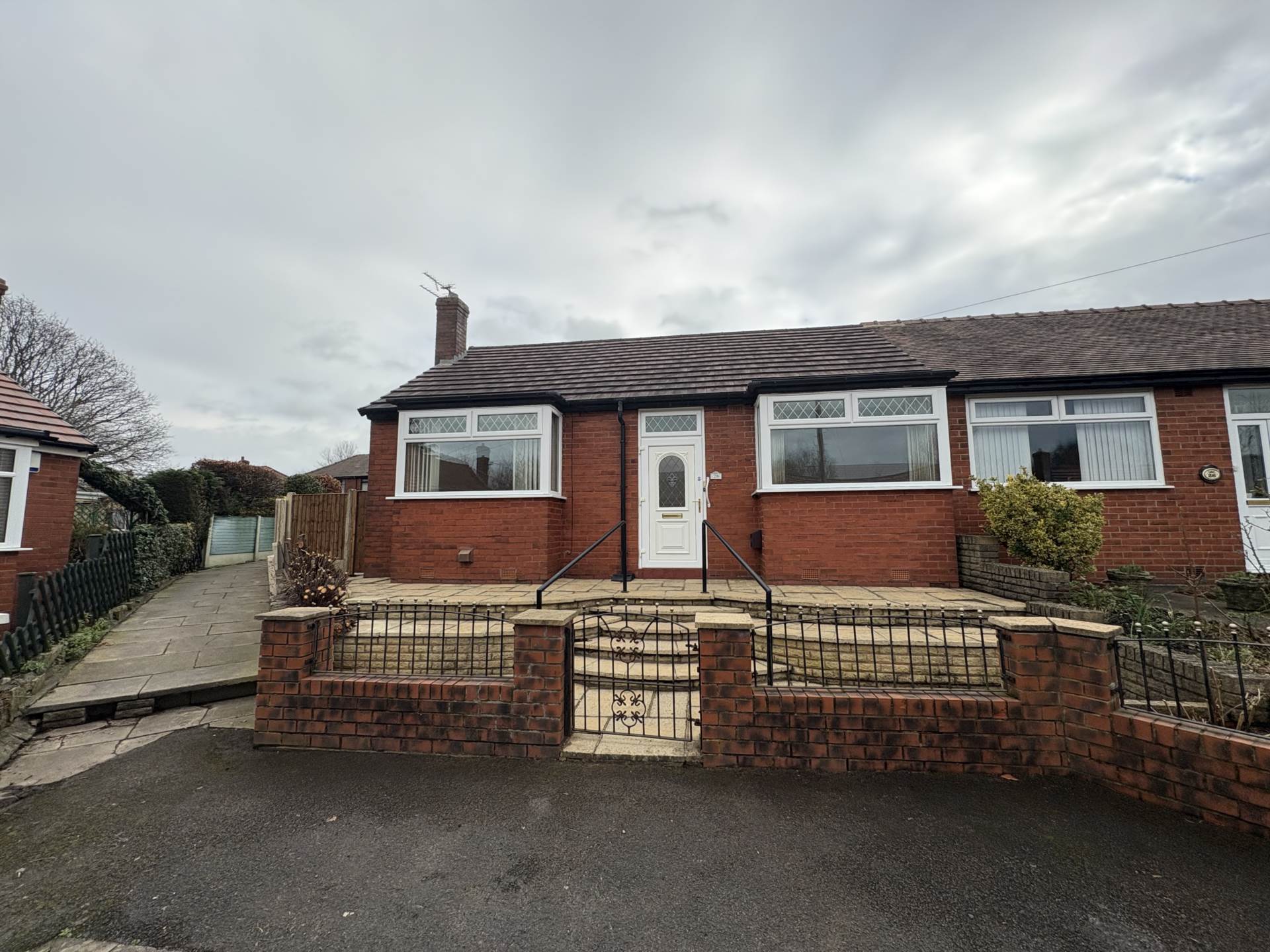 28 Keswick Avenue, Oldham, Image 1