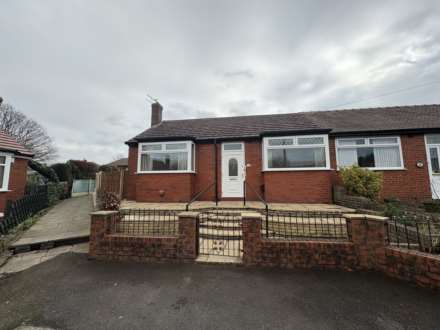 28 Keswick Avenue, Oldham, Image 1