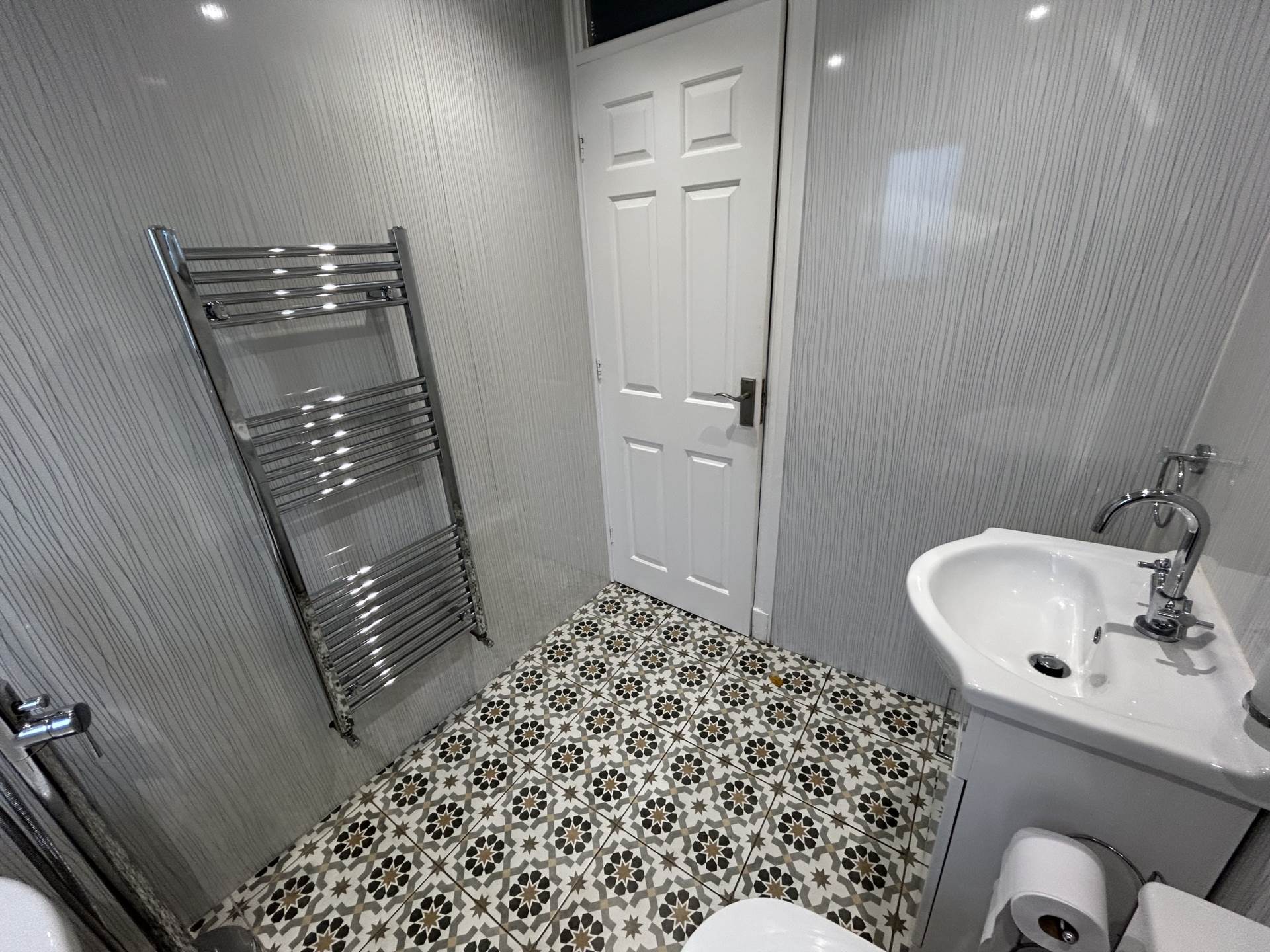 18 Tulip Close, Oldham, OL9 9TF, Image 22