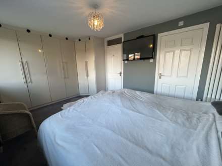 18 Tulip Close, Oldham, OL9 9TF, Image 12