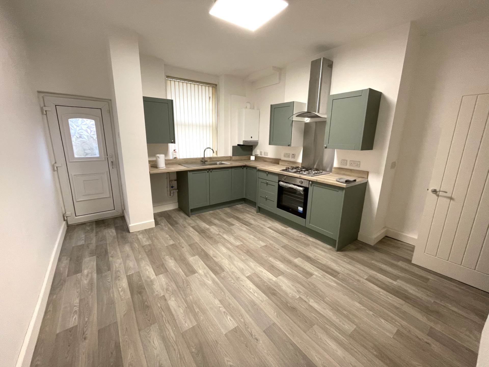 153 Coalshaw Green Road, Oldham, OL9 8JR, Image 2