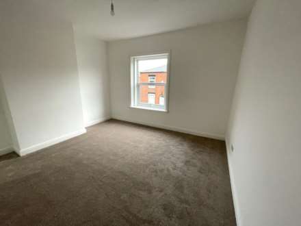 153 Coalshaw Green Road, Oldham, OL9 8JR, Image 10