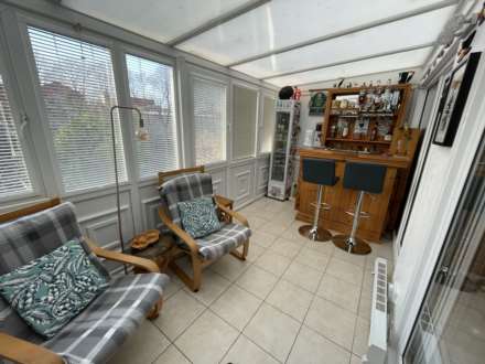 73 Partridge Way, Chadderton, Image 4