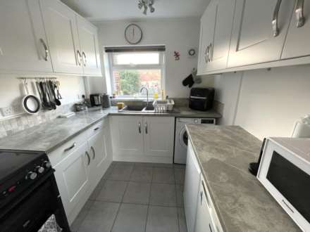 73 Partridge Way, Chadderton, Image 8