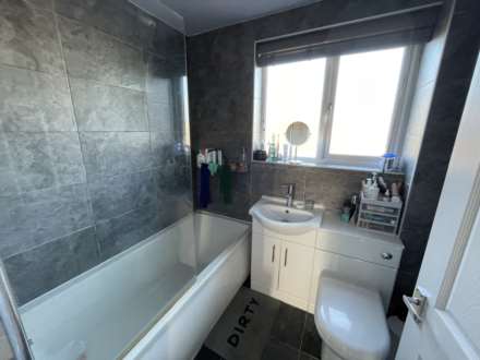 30 York Road, Chadderton, OL9 0PT, Image 13