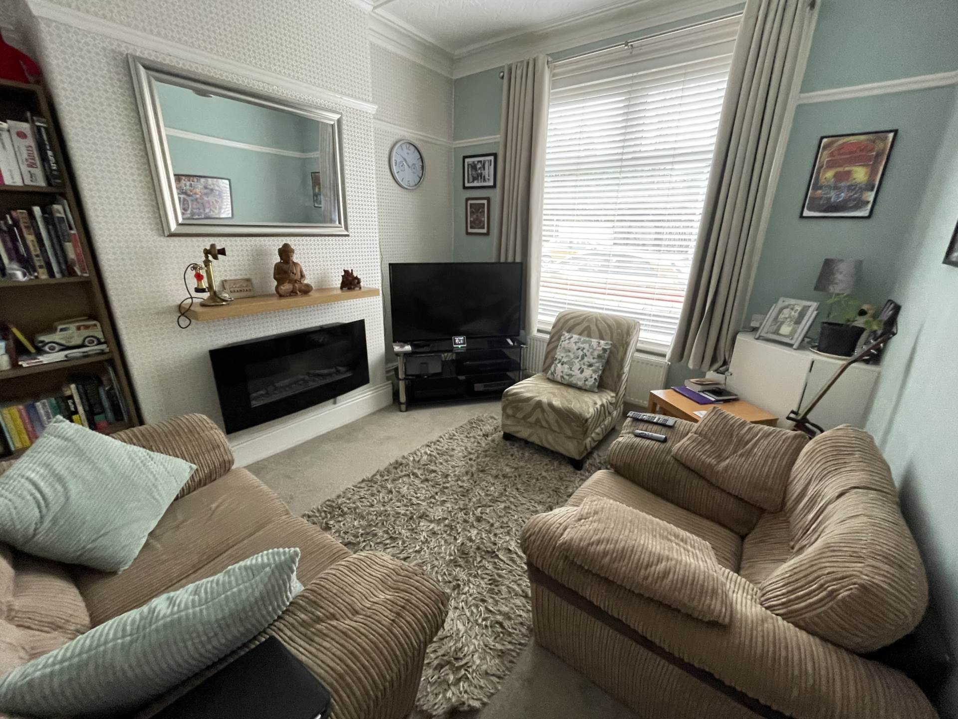 Oldham Road, Middleton, Image 6