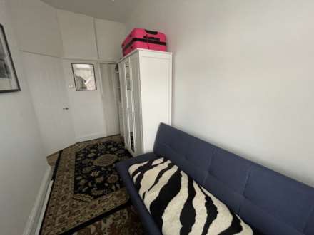 Oldham Road, Middleton, Image 12