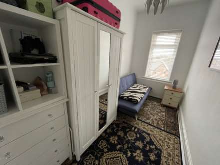 Oldham Road, Middleton, Image 13