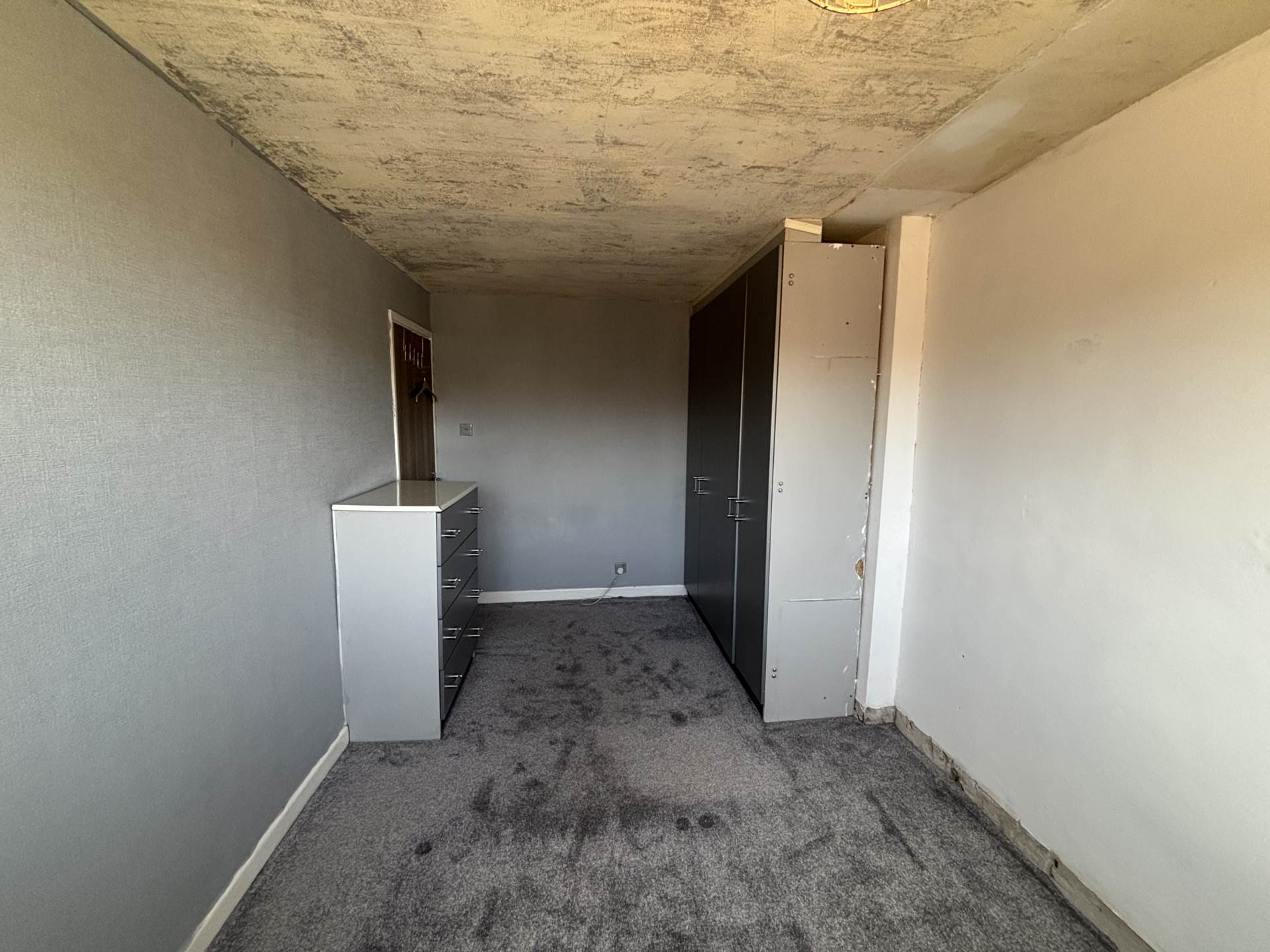 8 Dawlish Avenue, Oldham, Image 13
