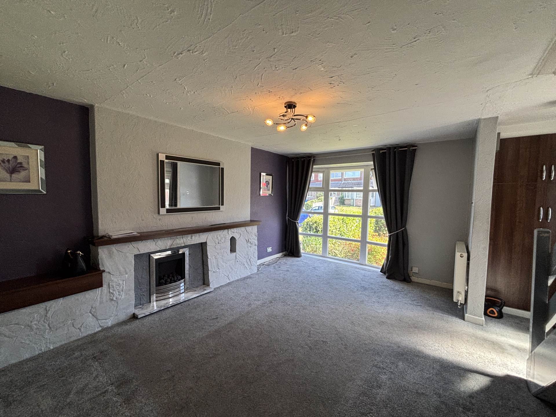 8 Dawlish Avenue, Oldham, Image 2