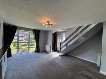 8 Dawlish Avenue, Oldham, Image 3