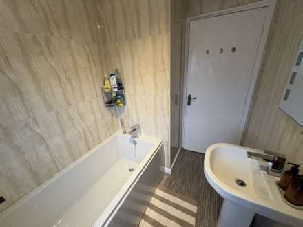 51 Cairnwell Road, Oldham, OL9 9DG, Image 25