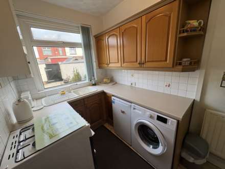 1034 Middleton Road, Oldham, Image 9