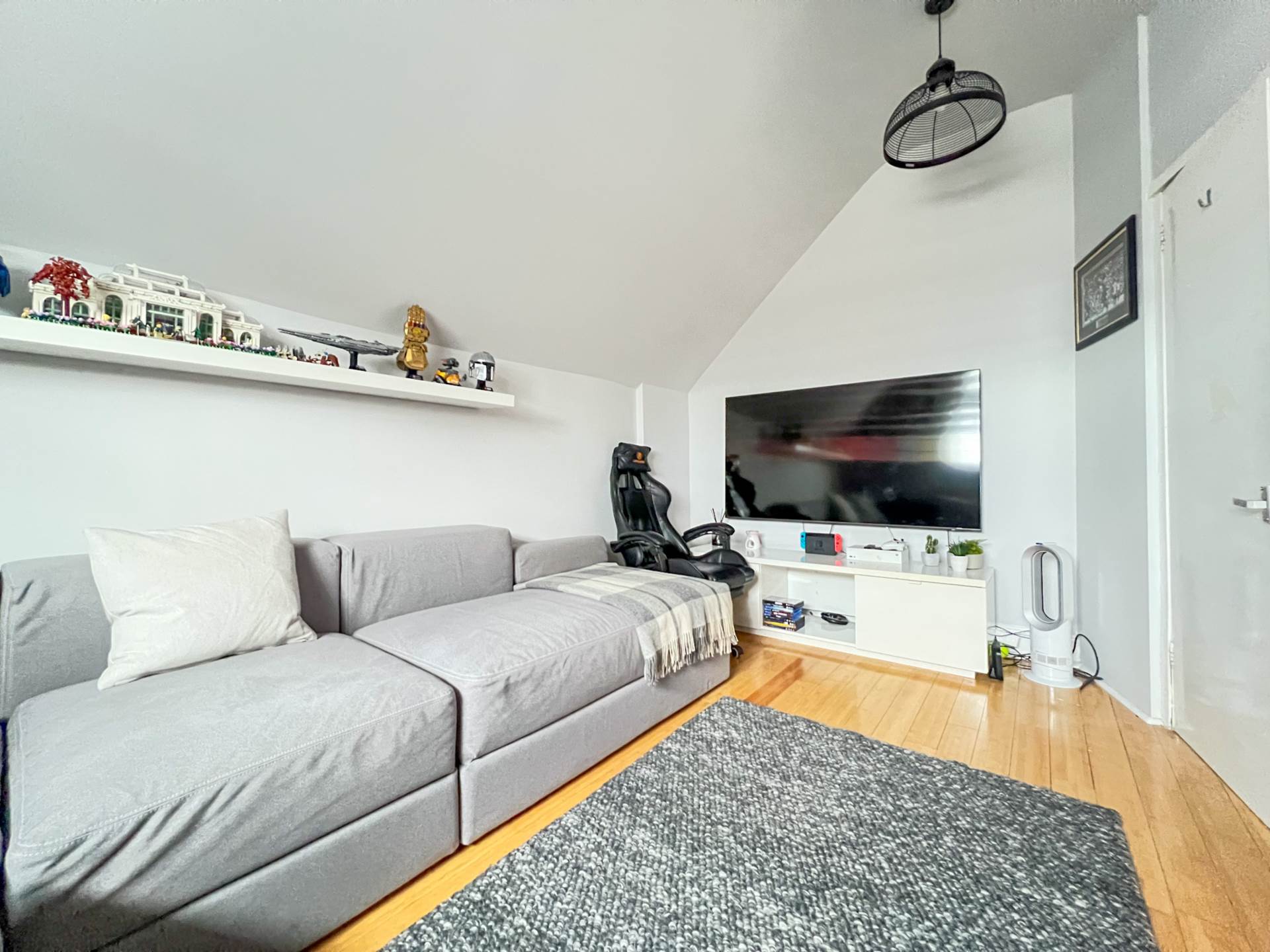 121 Chadderton Park Road, Oldham, Image 37