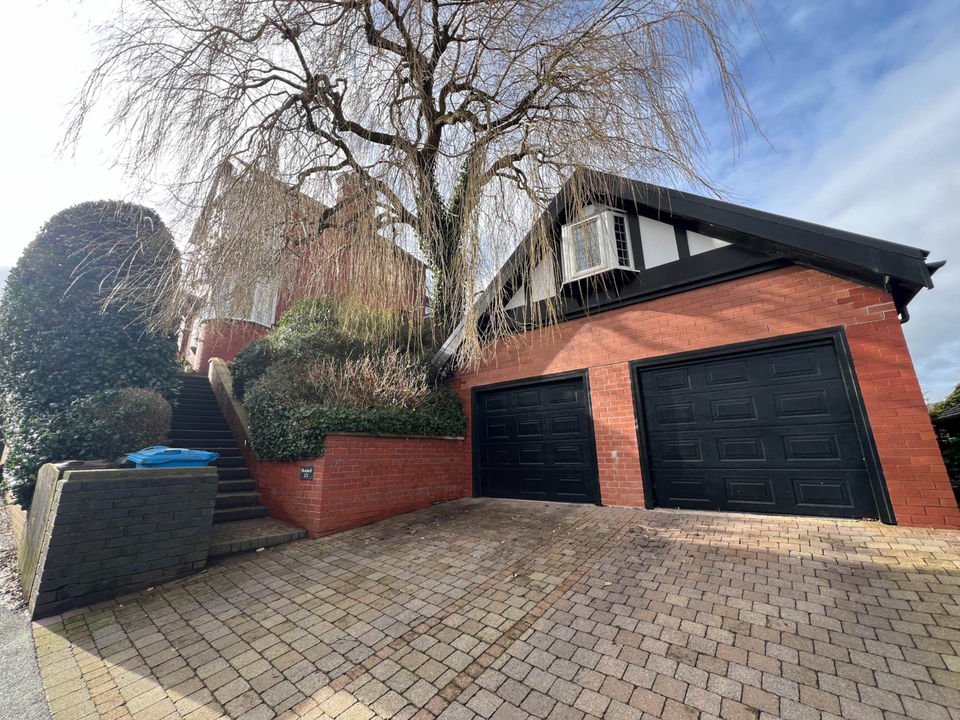 121 Chadderton Park Road, Oldham, Image 39