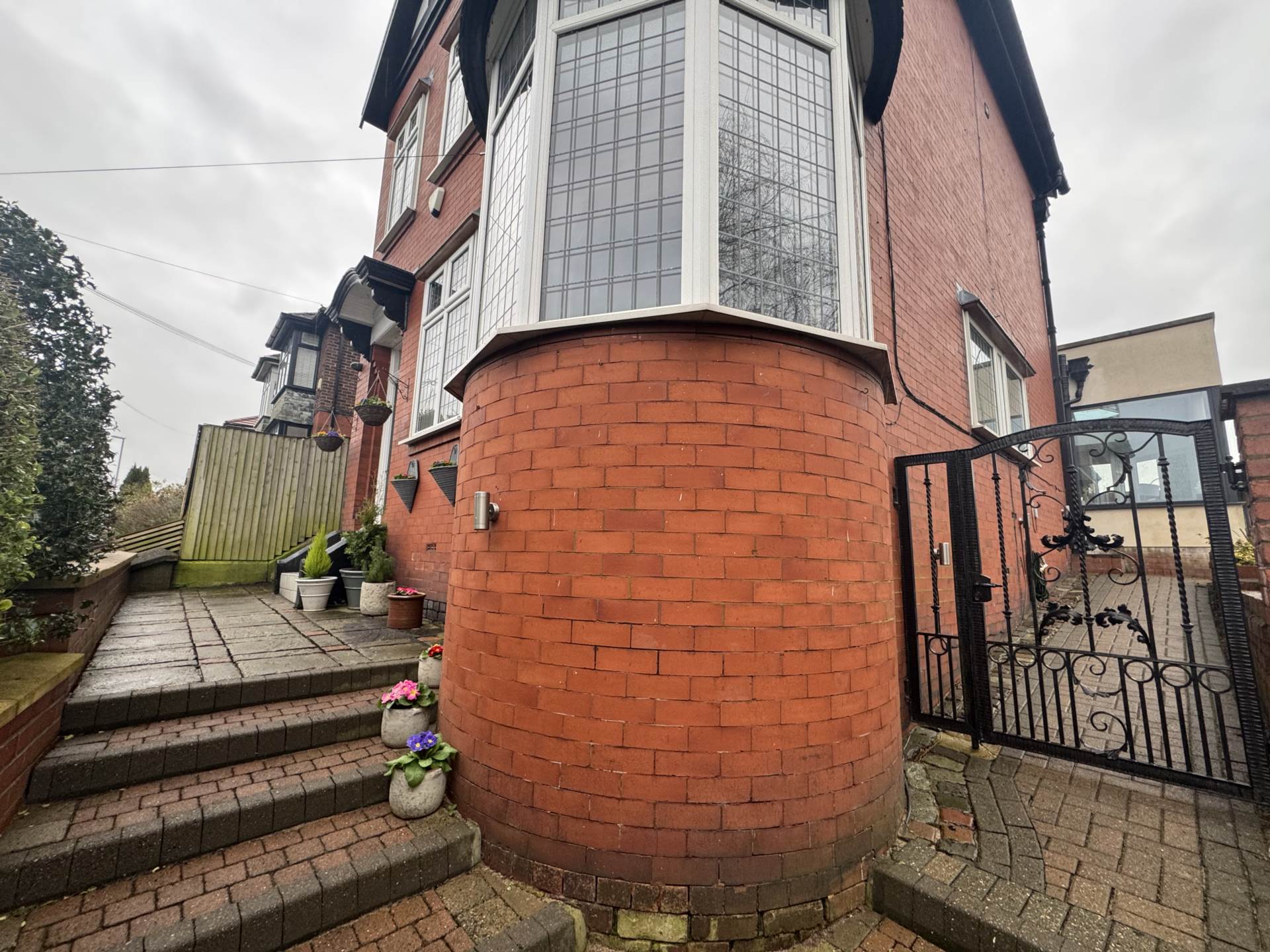121 Chadderton Park Road, Oldham, Image 48