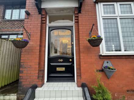 121 Chadderton Park Road, Oldham, Image 2